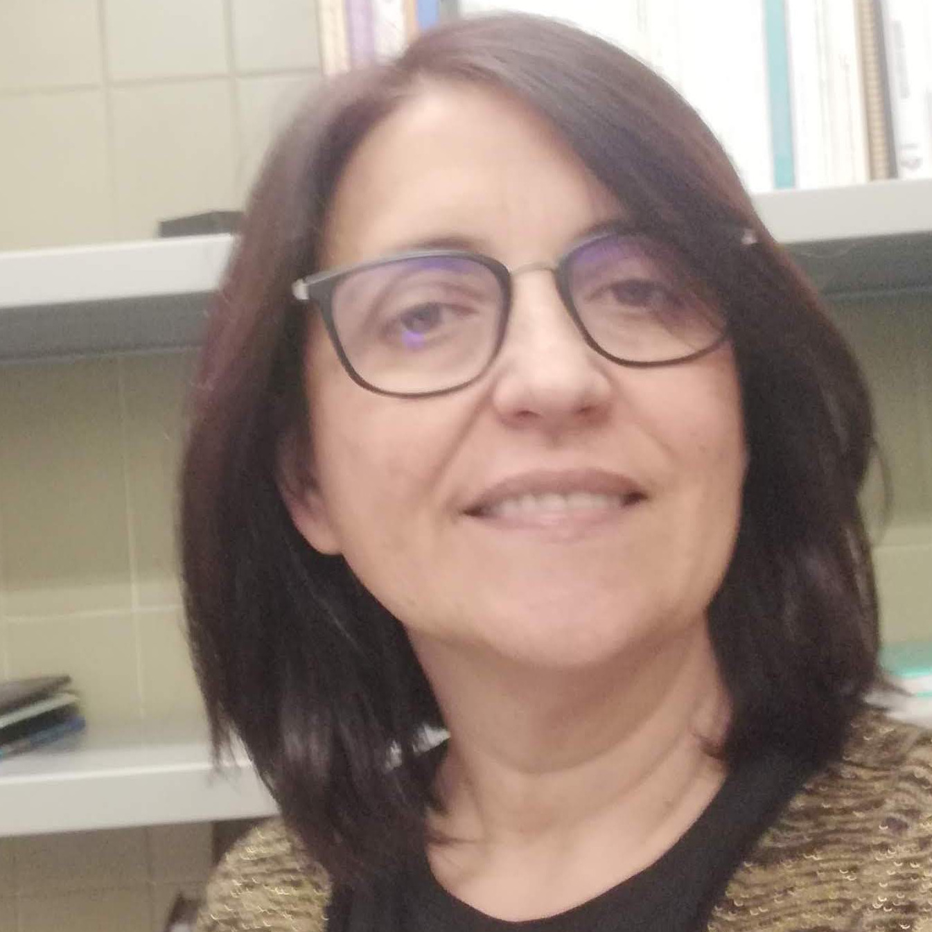 Dr. Isabel Henriques