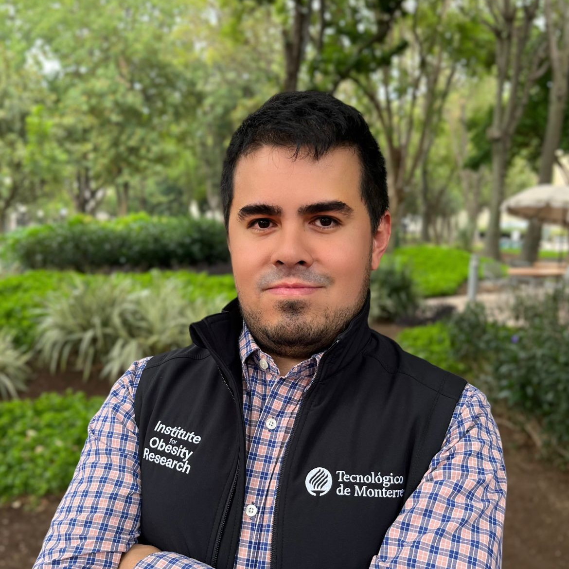 Dr. Iván Andrés Luzardo-Ocampo