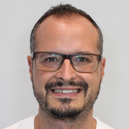 Dr. Rubén Gómez-Sánchez