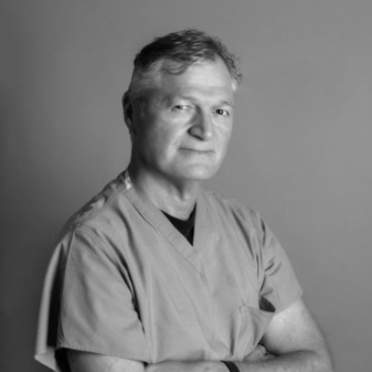 Dr. Eytan R Barnea