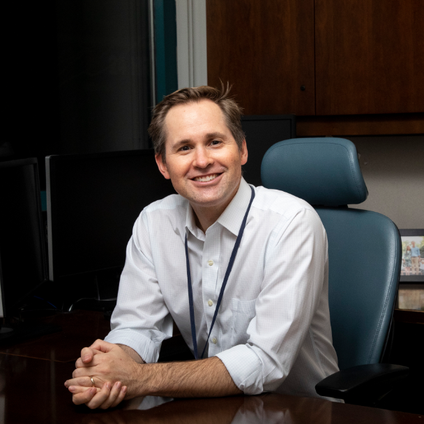 Dr. Peter Henderson