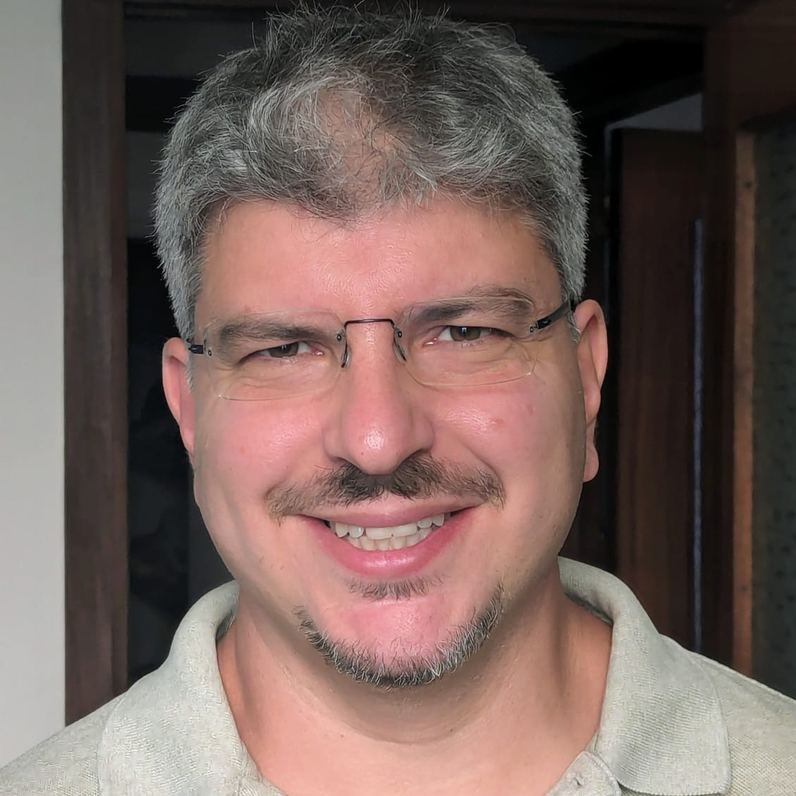 Dr. Roberto Massenti