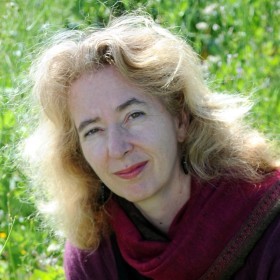 Dr. Lydia Smith