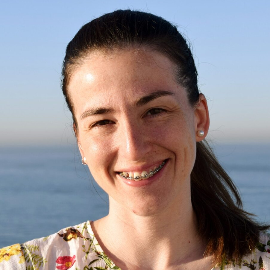 Dr. Ester Dias