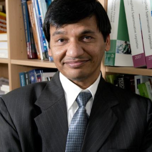 Dr. Rakesh Gupta