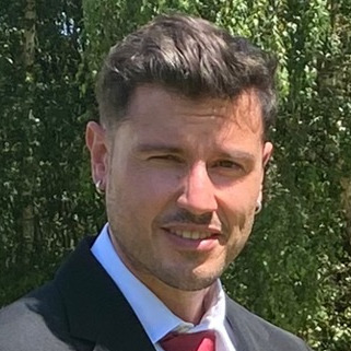 Dr. Alberto Ouro