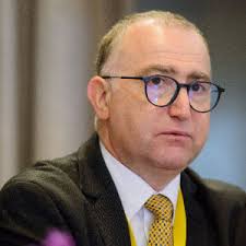 Dr. Cristian Falup Pecurariu