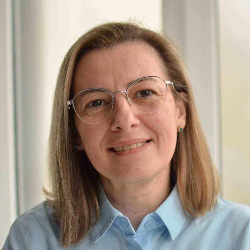 Dr. Amalia Cornea