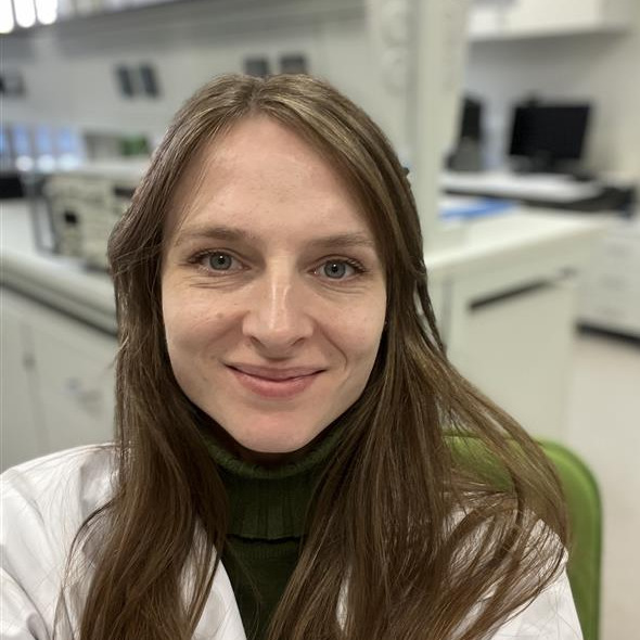 Dr. Evelina Šimkutė