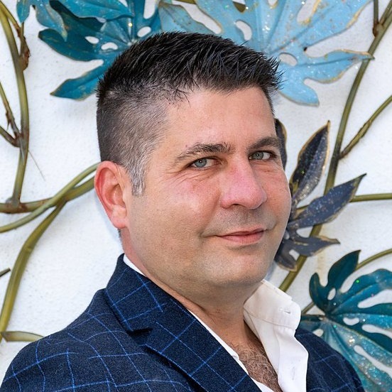 Prof. Dr. Gustavo Cordero-Bueso
