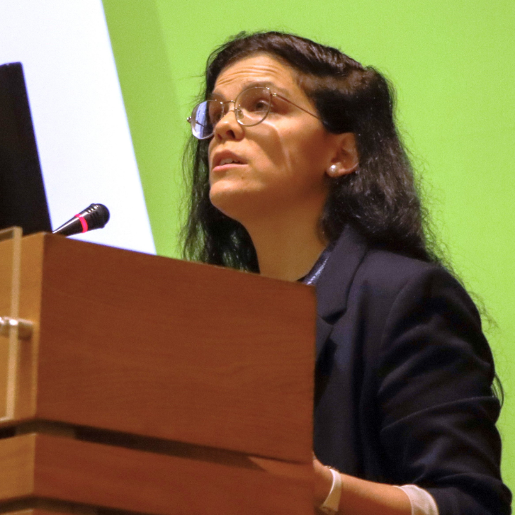 Prof. Dr. Patrícia C. Pires