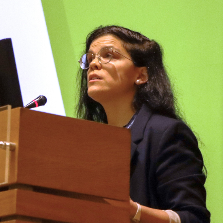 Prof. Dr. Patrícia C. Pires
