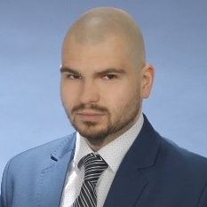 Dr. Tomasz Majka