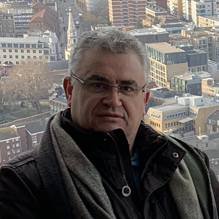 Prof. Dr. Ricardo López-Ruiz