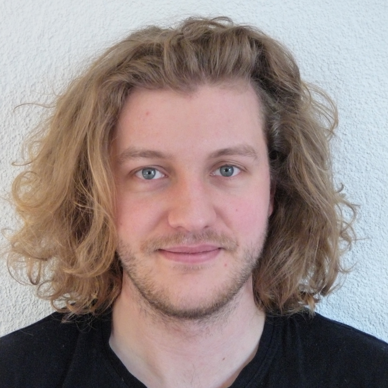 Dr. Yannik Terhorst