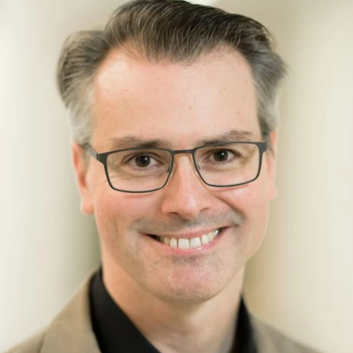 Prof. Dr. Florian Schmitz