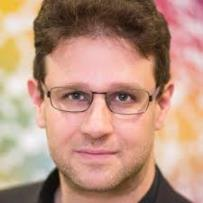 Dr. Kristof Kovacs