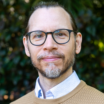 Dr. Gilles Gignac