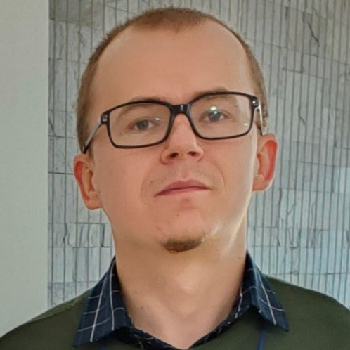 Dr. Artur Czerwinski