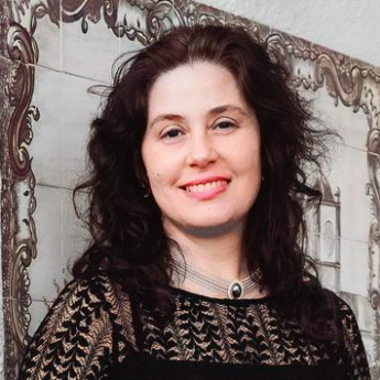 Dr. Sónia Carabineiro