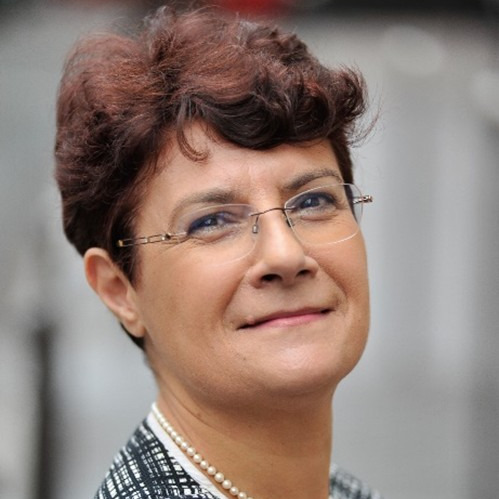 Dr. Isabelle Oswald