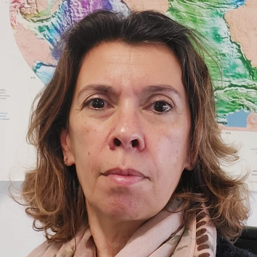 Dr. Mariana Bernardino