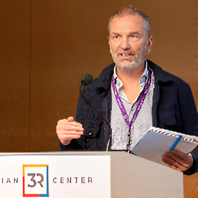 Dr. Roberto Plasenzotti