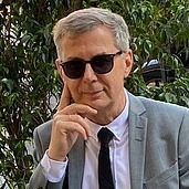 Prof. Dr. Erik Kuhn