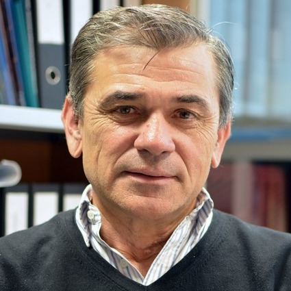 Dr. Juan A. Bueren