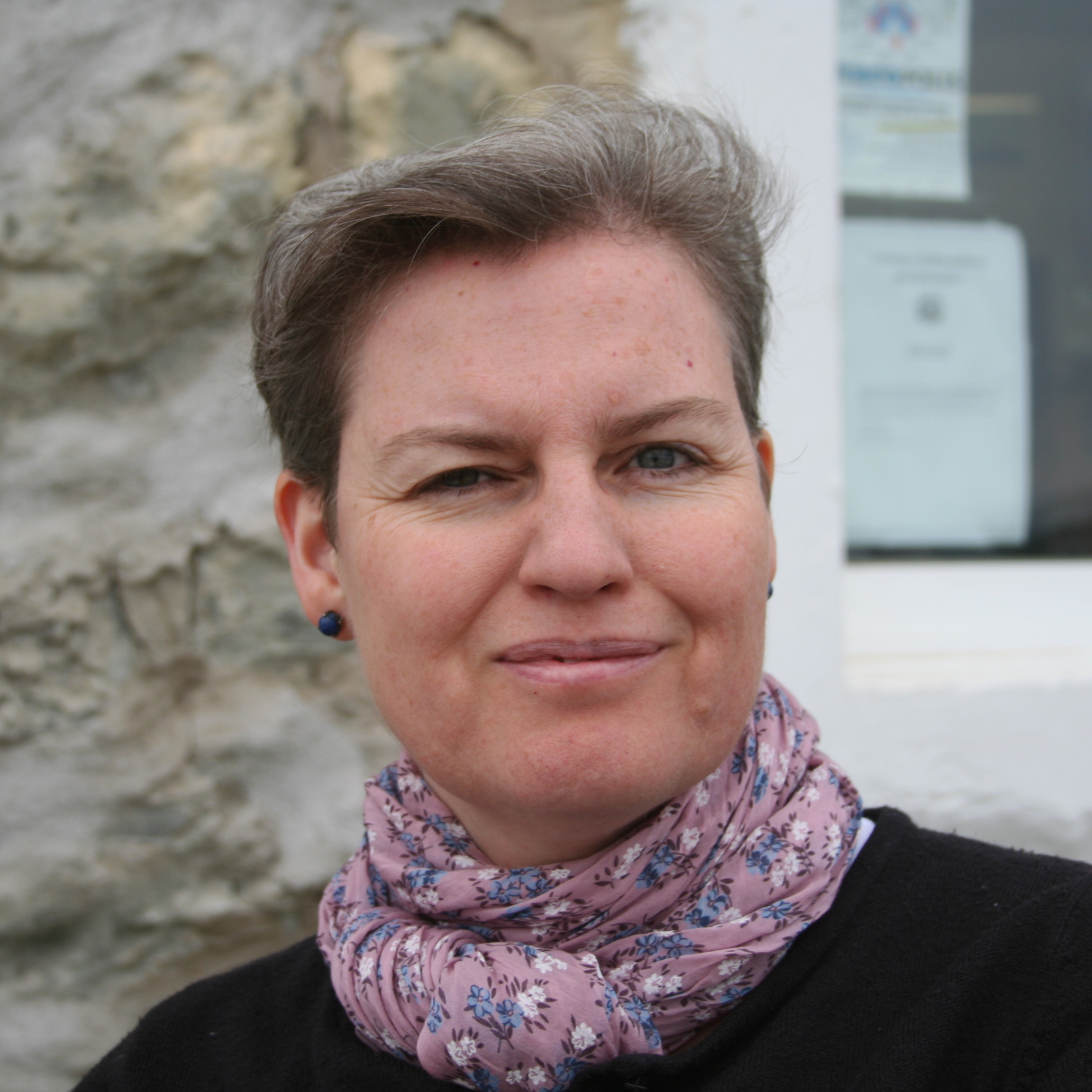 Dr. Raquel Abalo