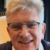 Dr. Xavier Dérobert