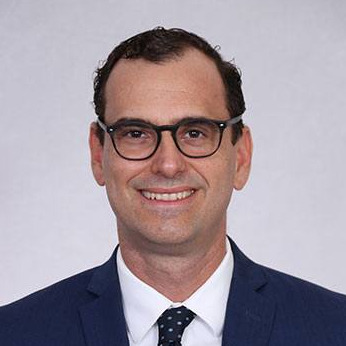 Dr. Bruno  Bastos