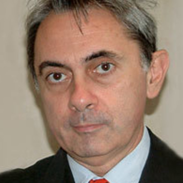 Dr. Roberto Teggi
