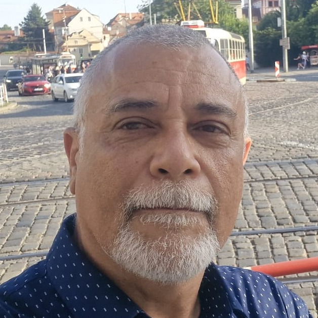 Dr. Edel Bartolo Garcia Reyes