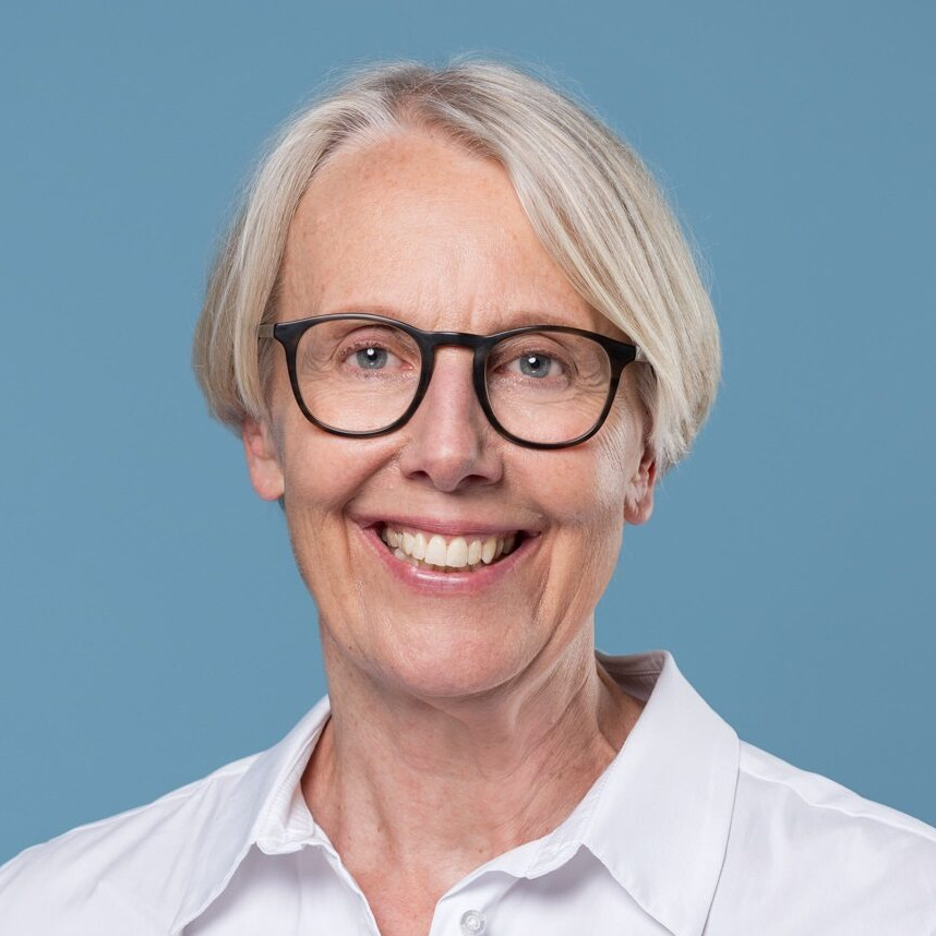 Dr. Marjan Kraak