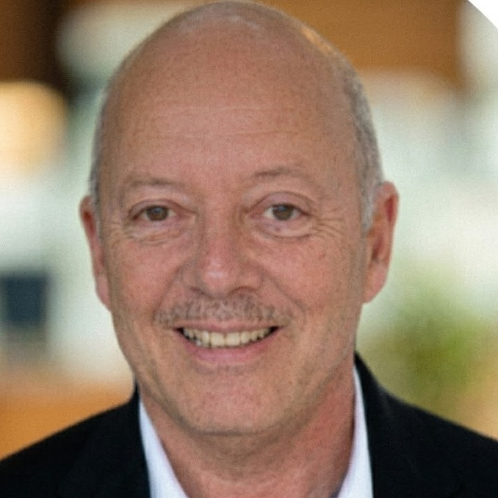 Prof. Dr. Cesario Mateus