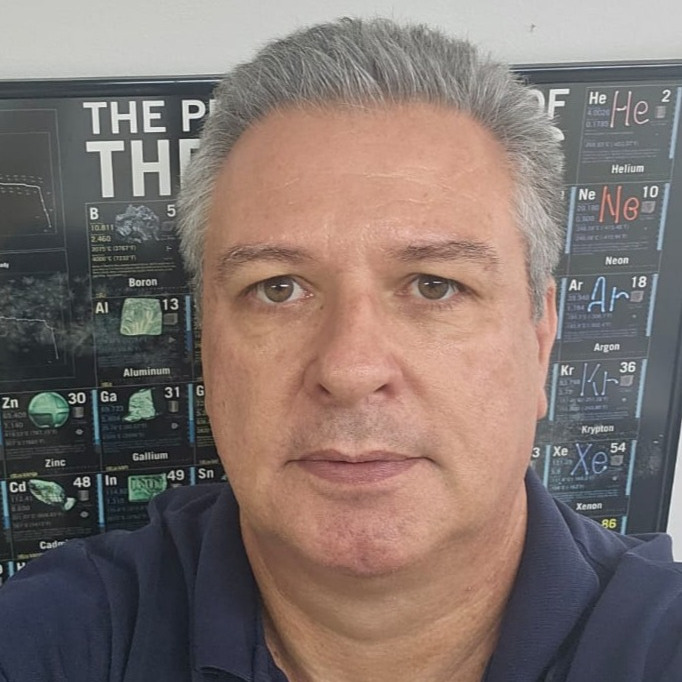 Prof. Dr. Daniel Assumpcao Bertuol