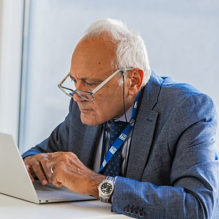 Prof. Dr. Angelo Luongo