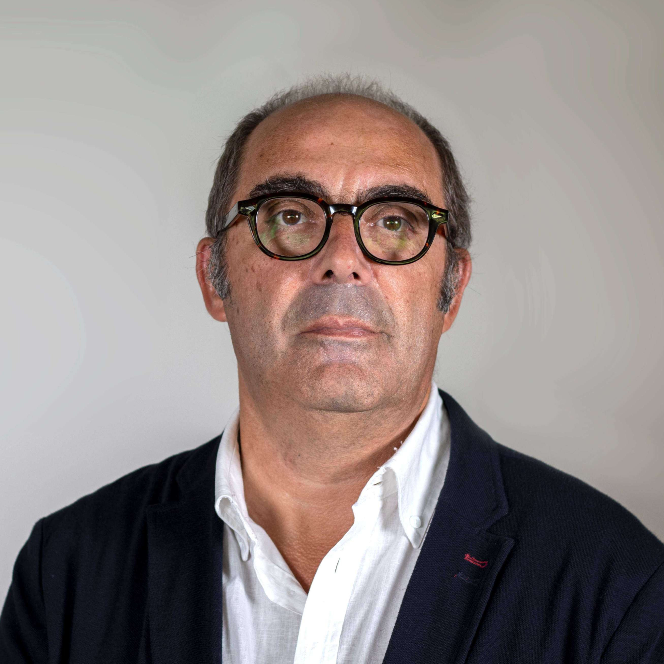 Dr. Aires Camões