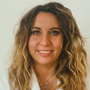 Dr. Mariavittoria Verrillo