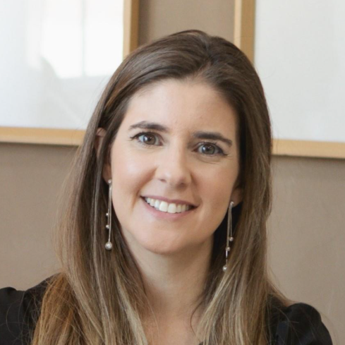 Dr. Carolina Rosadas de Oliveira