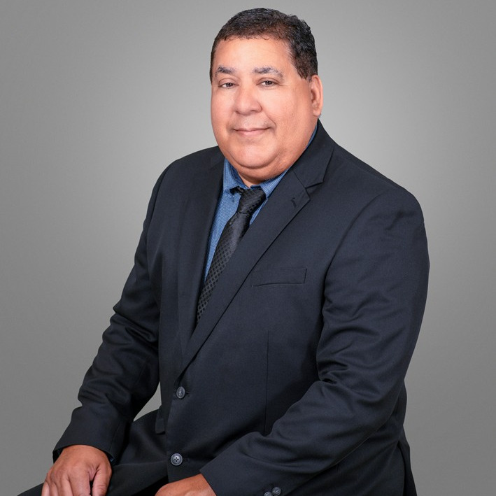 Dr. David Alonso
