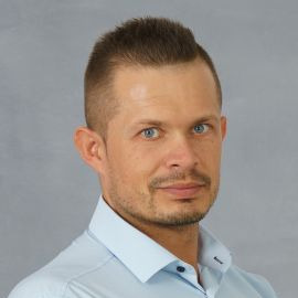 Dr. Krisztián Hriczó