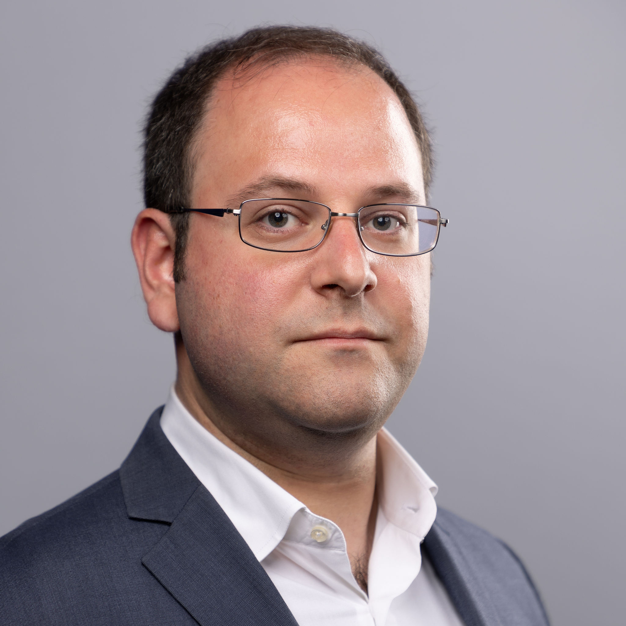 Dr. Roberto Bernasconi