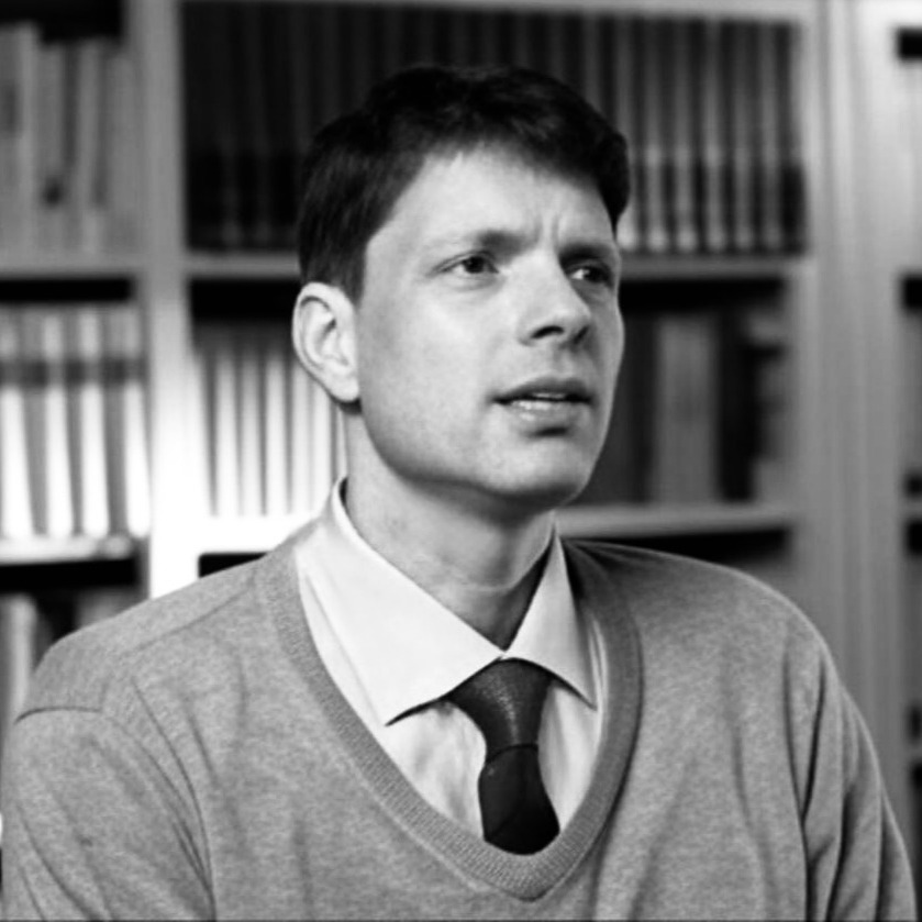 Prof. Dr. Robert Prentner