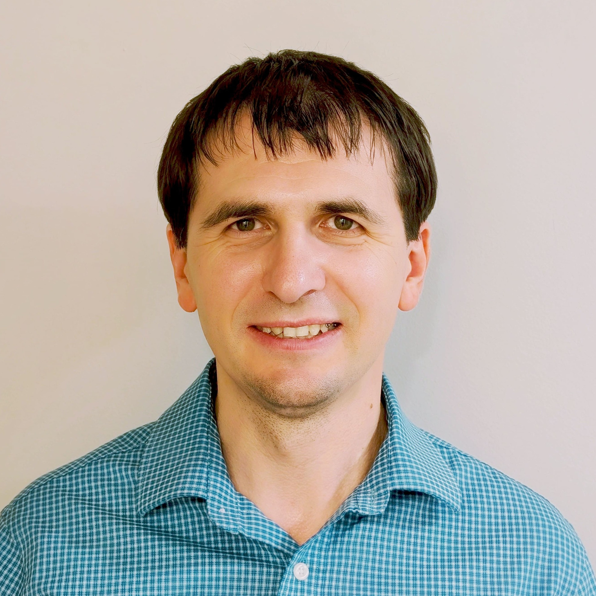 Dr. Aleksandr Mosenkov