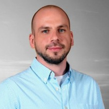 Dr. Levente Juhász