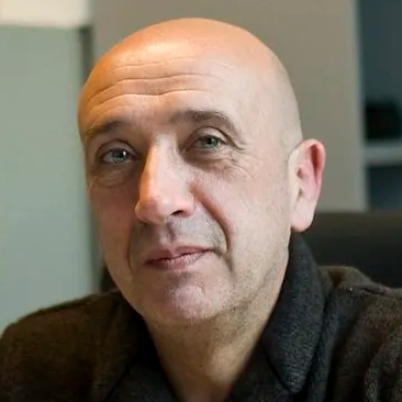 Prof. Dr. Armando Yáñez Casal