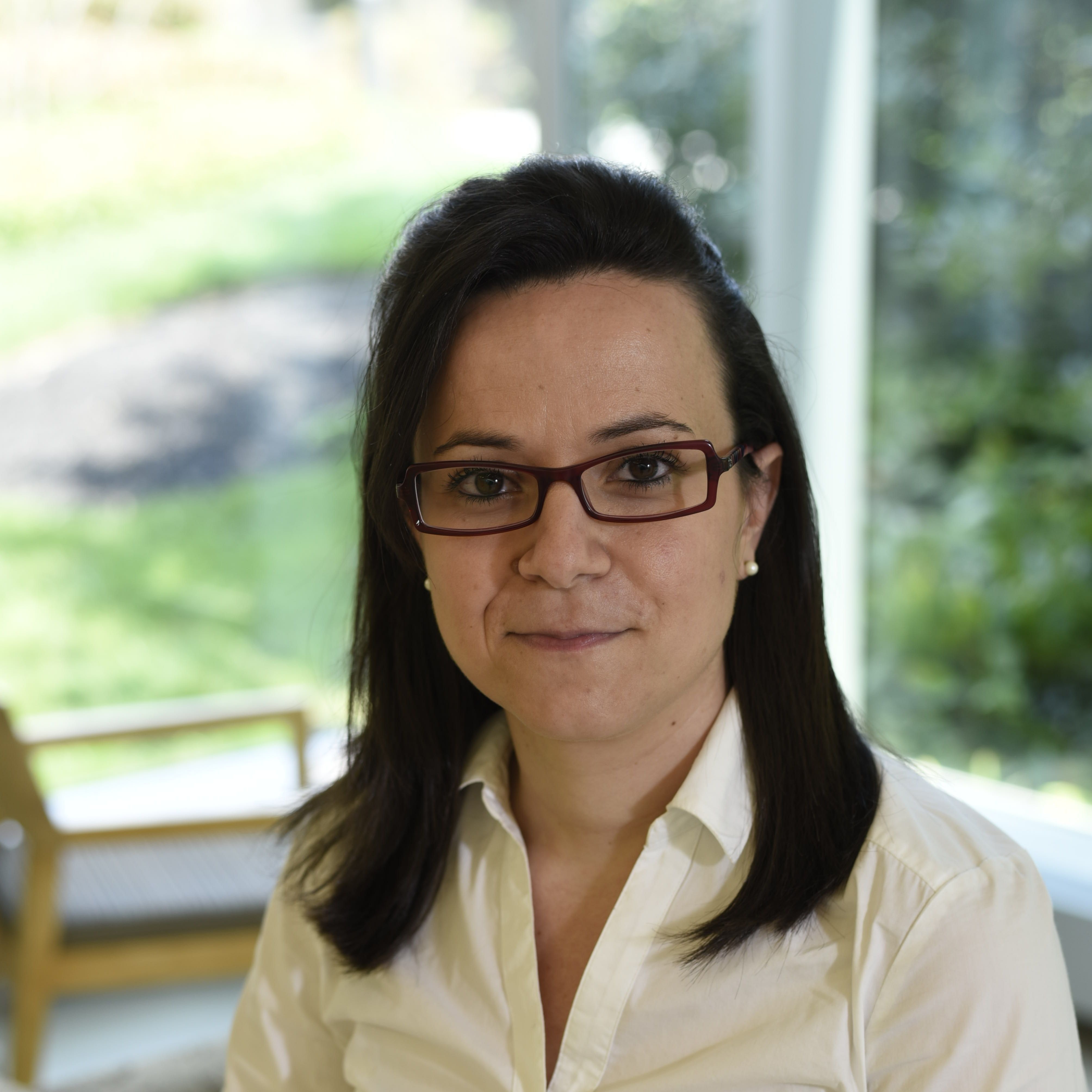 Dr. Lucia Borriello