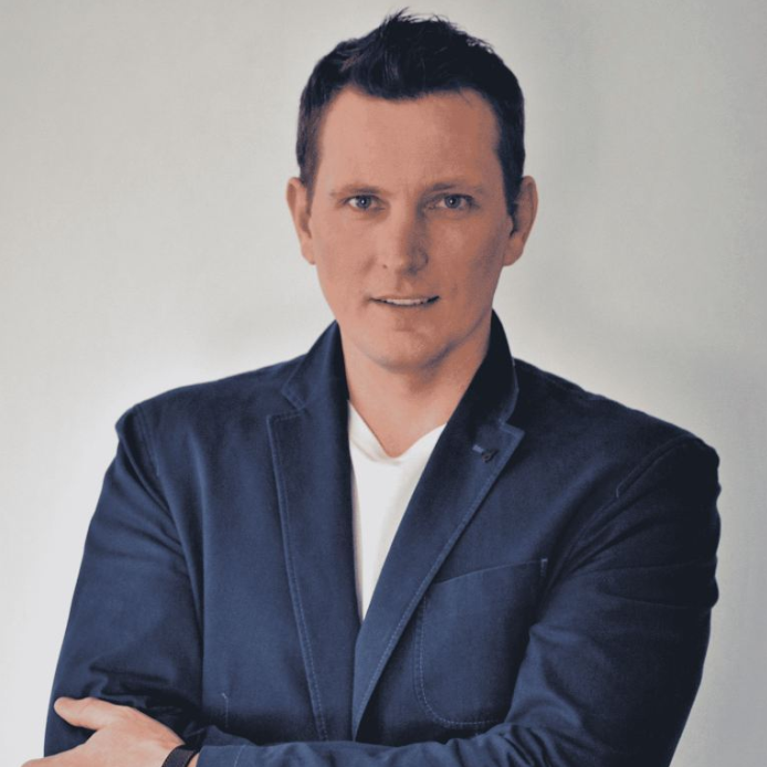 Dr. Jacek Matys